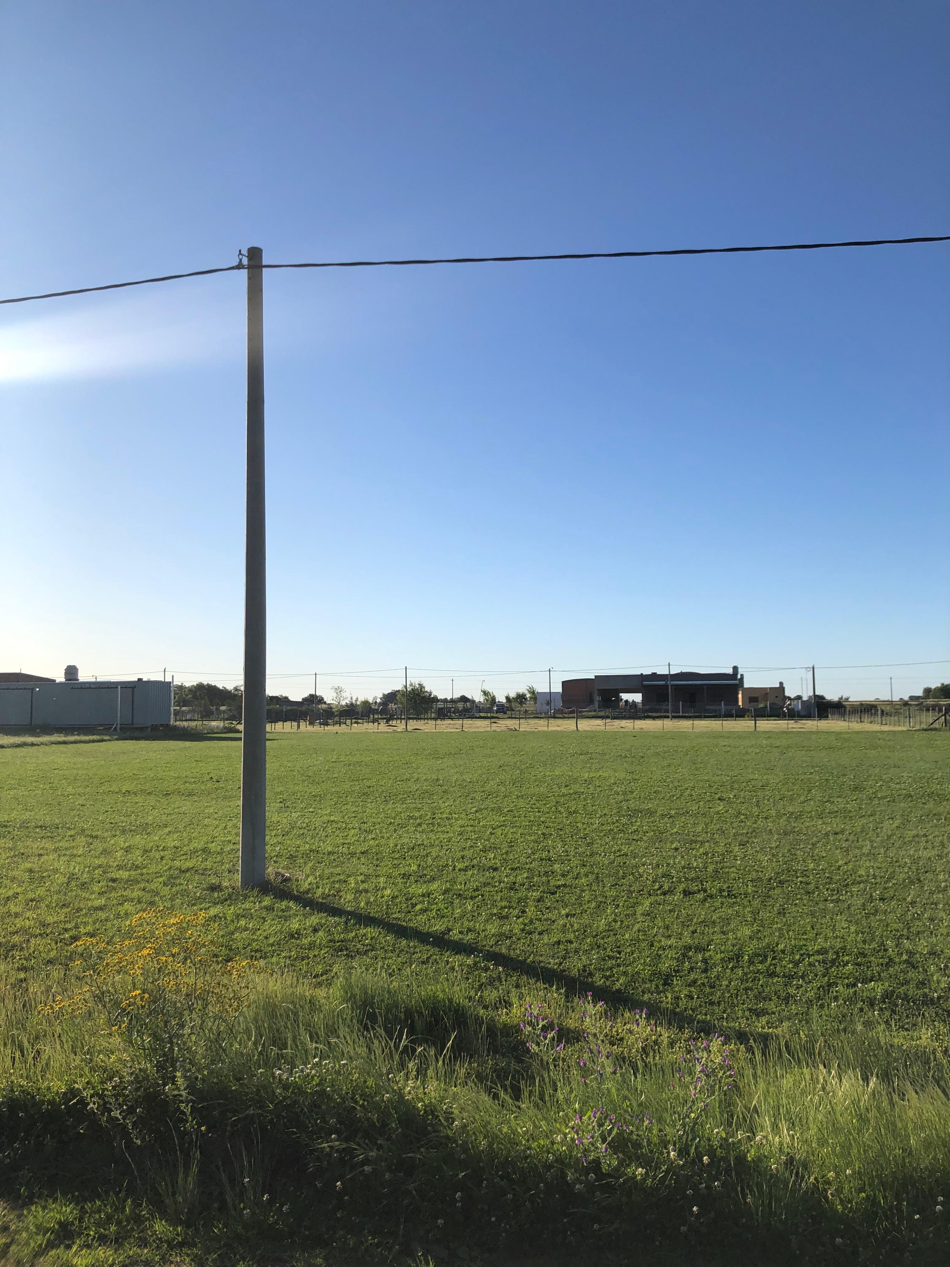 Lote amplio en loteo zona "Los Grobos"